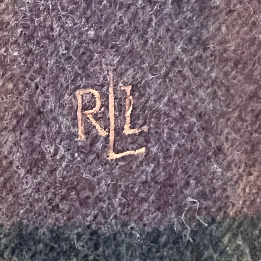 Lauren Ralph Lauren‎ 100% Lambswool Fringe Scarf 50” x 10.75”